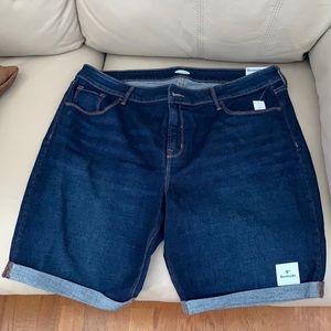 Old Navy Bermuda Jean Mid-Rise Shorts